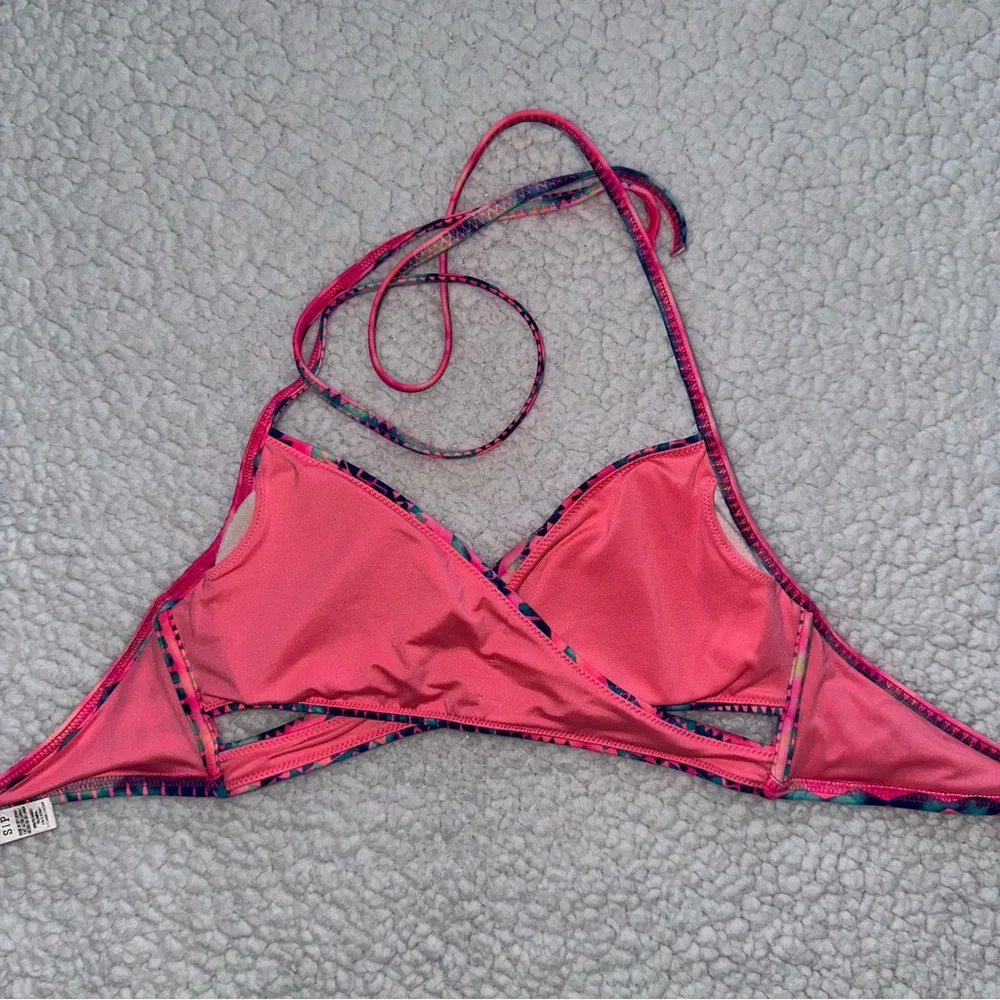 Victoria’s Secret PINK multi colored bikini swim top padded inserts cutouts S